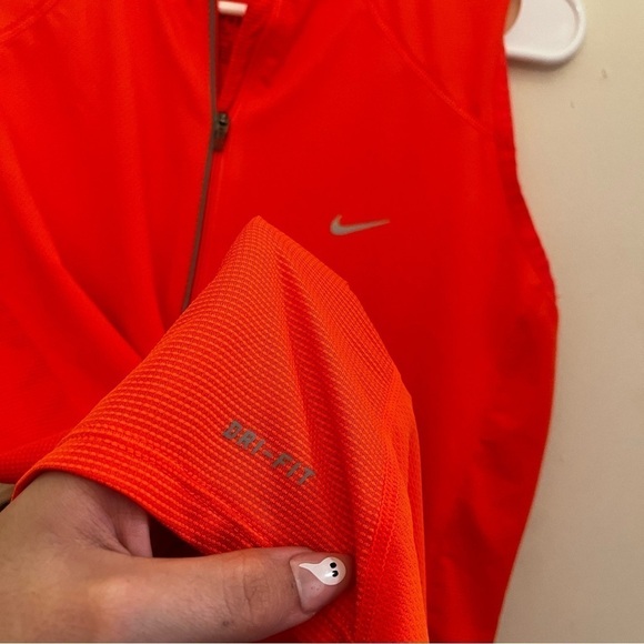 Nike Women’s Dri-Fit Quarter Zip Tank - Picture 2 of 6